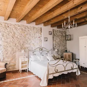 - Relais De Charme La Caminella San Pietro in Cariano